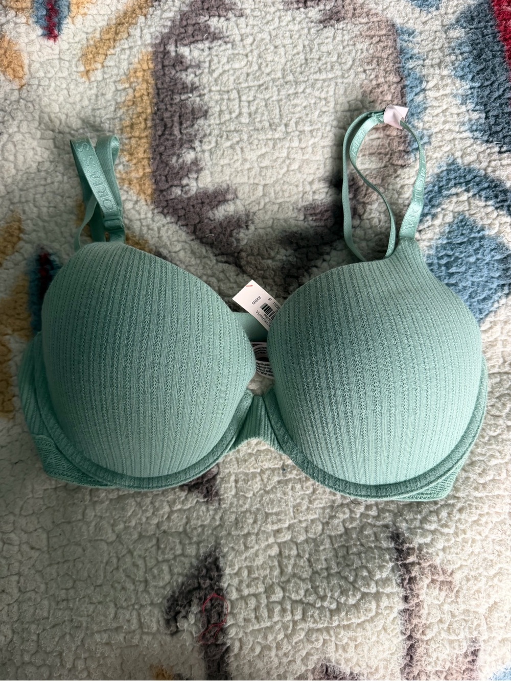 VS- push up bra NWT